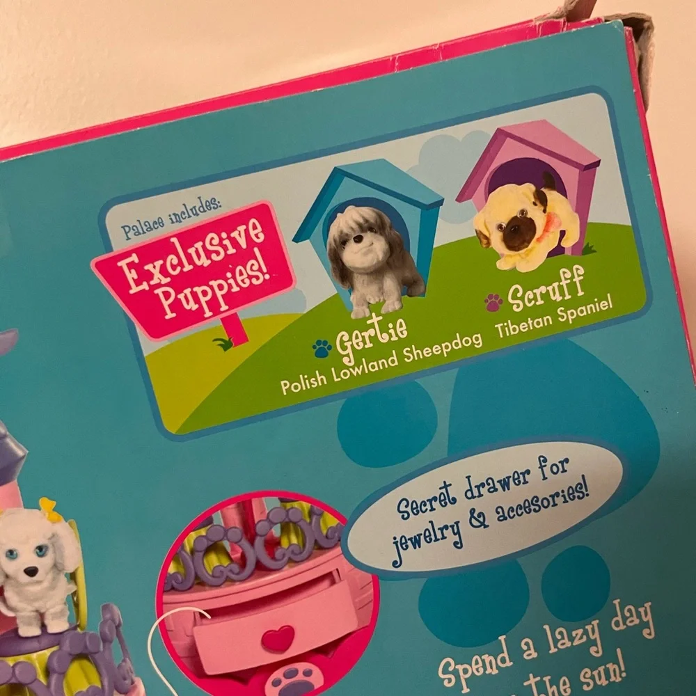 Pet Palace Puppy Pocket Castle Vintage Toys Doll House Miniatures Purple Pink